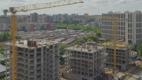 Full day timelapse of the constriction site of the living building in the city Video stock 343026588