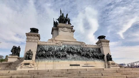 Full Frontal View of Independence Monument Sculptures, São Paulo Brazil Stock Footage 334942949