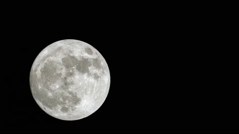 Full glowing moon time lapse. night sky with full white moon. Video stock 235774043