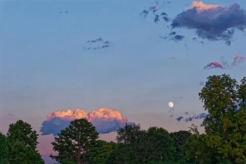 Full moon after a thunderstorm Fotos Stock