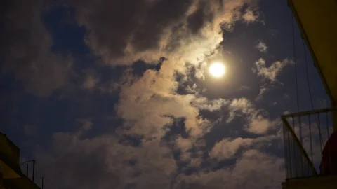 Full moon and clouds Stock Footage 127859187