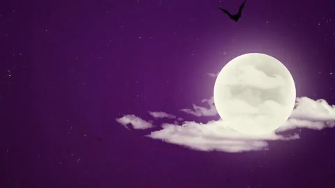 Full Moon with Clouds in a Purple Night Sky. Stock-Footage 318171396