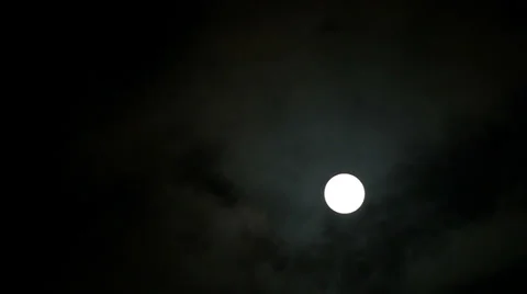 Full moon in the cloudy sky Stock Footage 29914561