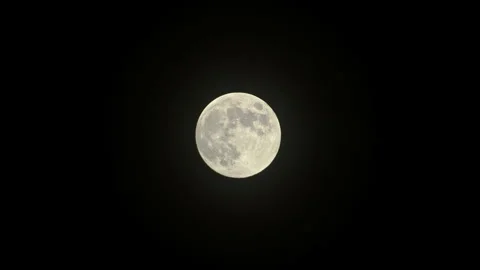 Full moon in complete clear dark sky 動画素材 256993560
