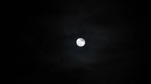 Full moon in the light night mist Stock-Footage 8846658