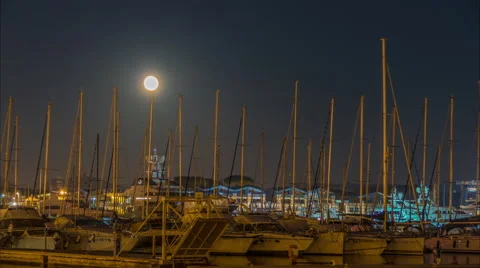 Full moon at marina Video stock 54665261