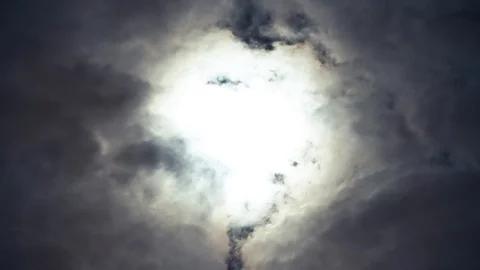 Full moon on night sky. Clouds run fast across the sky. Werewolves time. Stock Footage 108015945