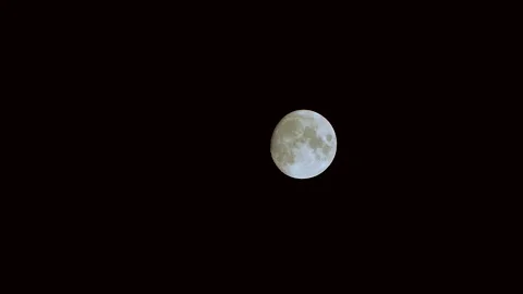 Full moon in the night sky 動画素材 168492025