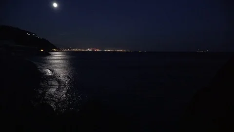 Full moon reflected on the sea Stock Footage 101821190