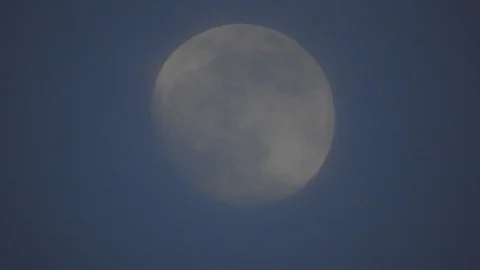 Full moon in the sky with clouds Stock-Footage 124782829