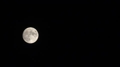 Full moon time lapse moving from left to right Stock Footage 59935420