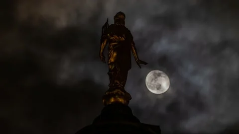 Full Moon With View Of Statue On Top Deutscer Cathedral, Berlin 動画素材 147833128