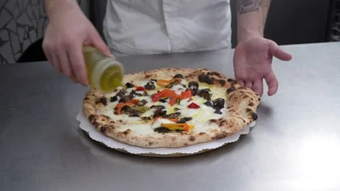 Full "ortolana" pizza Stock Footage 263966403