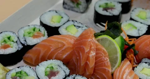 Full plate of sushi Video stock 155573553