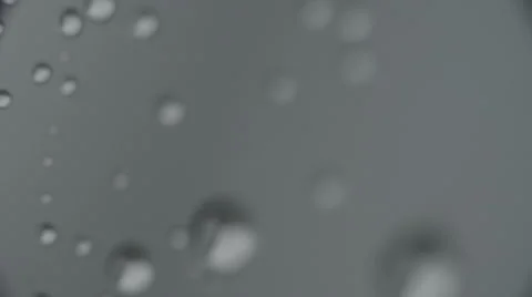 Full raindrops in and out of focus 스톡 동영상 52106154