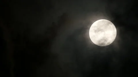 Full super moon real no CG cloud moving horror film creepy Stock Footage 68643900
