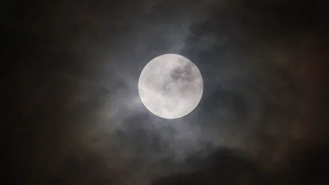 Fullmoon cloud Stock Footage 253535543