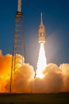 A fully functional Launch Abort System (LAS) with a test version of Orion a.. Foto stock