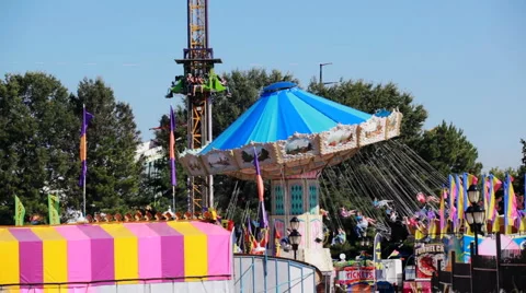 Fun at the Fair - Free Fall and Carousel 스톡 동영상 918048