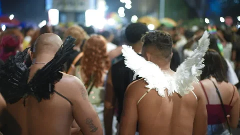 Eshakdagi etuk ayolning porno fotosurati