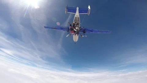 Fun skydiving Stock Footage 76622942