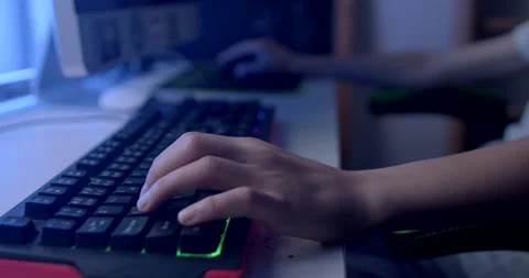 Function keys offer various can vary depending operating system application 動画素材 246492402