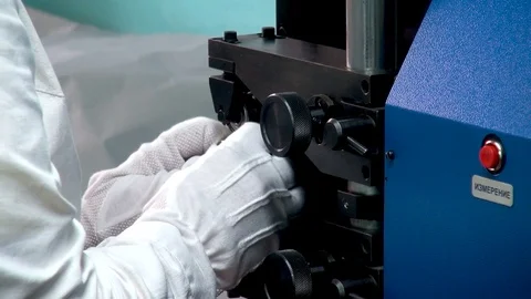 Functional test of bearing of engine TV3-117 for dual-use helicopters. Stock Footage 123210335