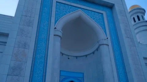 The functioning central mosque in the city of Almaty, built in the Muslim style Video stock 229986703