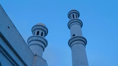 The functioning central mosque in the city of Almaty, built in the Muslim style Video stock 229987276
