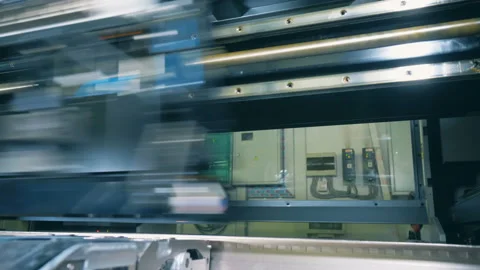 Functioning process of a high-tech machine for producing circuits Video stock 102586428