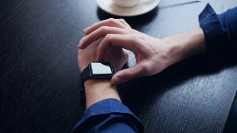 The functions of the smartwatch. Close-up 動画素材 75642311