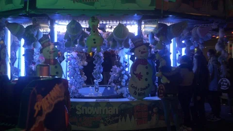 Funfair at Night - Snowman 動画素材 93787977