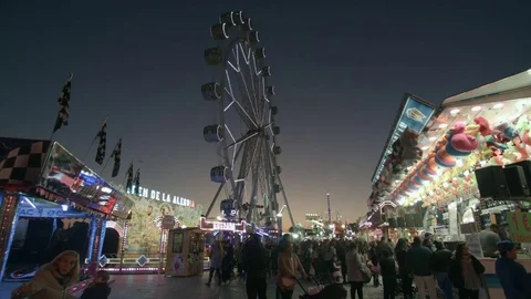 Funfair at night in Valencia Stock-Footage 83539943
