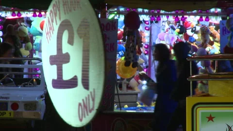 Funfair Side Show with People Passing By Vídeo Stock 164761779