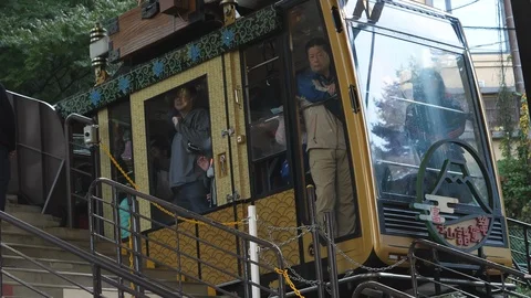 A funicular going up the mount Fuji in Japan Video stock 126112141