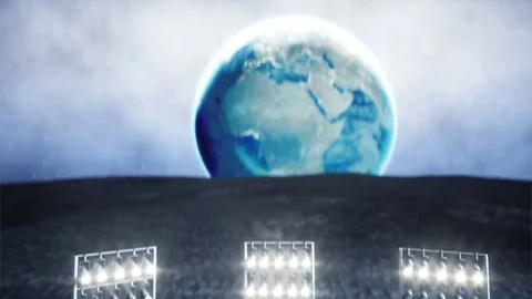 Funny aliens dancing on the moon. UFO concept. Earth on background. Space party. Stock-Footage 81453438
