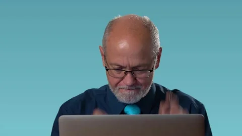 Funny business man has problem on computer and yells, furious in rage and anger Video stock 138844907