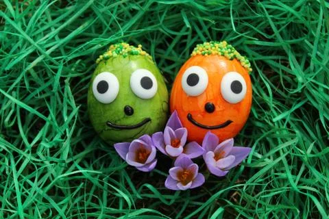 Funny easter eggs and crocus Foto stock