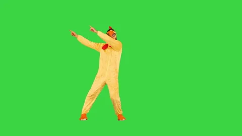 Funny guy in animal costume performs some contemporary dance on a Green Screen Vidéo 187181850
