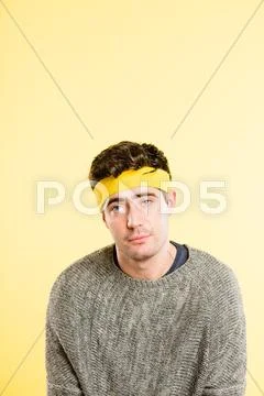 Funny man portrait real people high definition yellow background Stock-Fotos