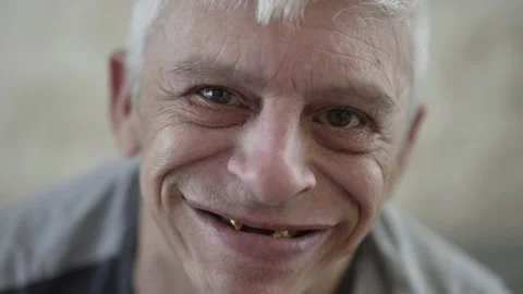 Funny mature man without teeth 스톡 동영상 150803628