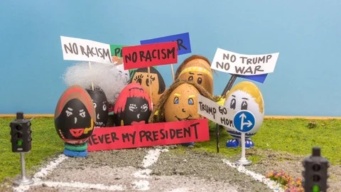 Funny stop motion at 12fps of a Donald Trump protest Stock-Footage 89901984