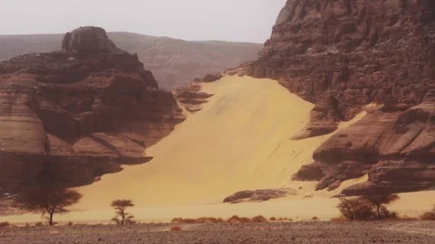 Fusion of dune and stone Stock Footage 281168365