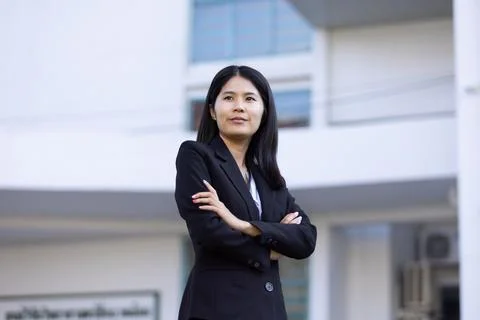 Future remote work combines technology smart phone digital business woman e.. Stock-Fotos