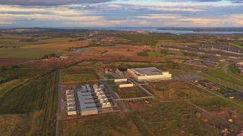 Futuristic computing campus providing high-speed servers, artificial Stockbeeldmateriaal 318287791