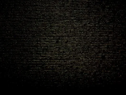 Futuristic golden digital code rain cascading through infinite black void wit Stockfoto's