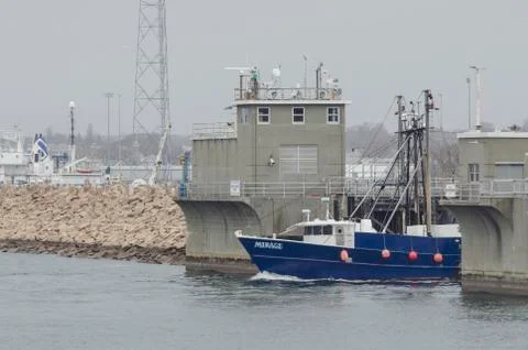 F/V Mirage heading for Buzzards Bay Stock Photos