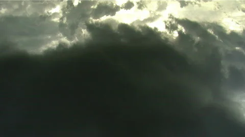 Fyling Over Dark clouds  스톡 동영상 280174