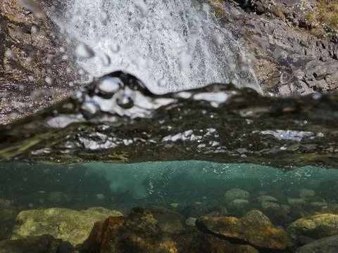 Galdoridon waterfall split-level over under underwater view Foto stock