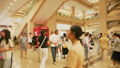 Gallery displays at Hubei Museum 스톡 동영상 347485553
